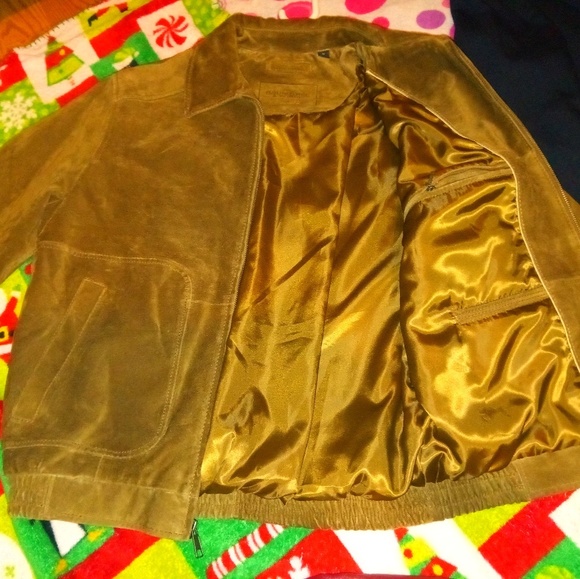 Mens Clothing and shoes - Picture 7 of 8